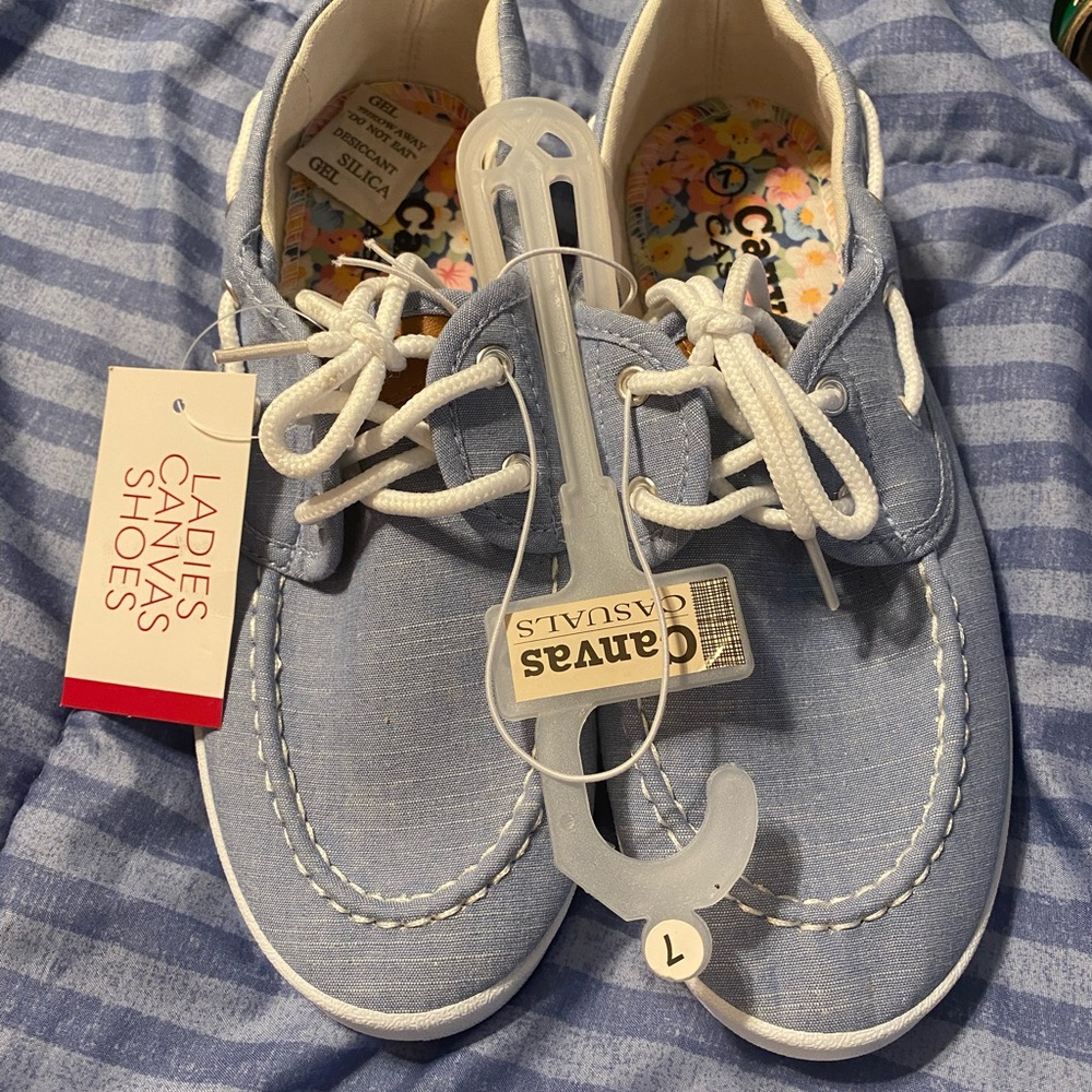 Size 7 never worn